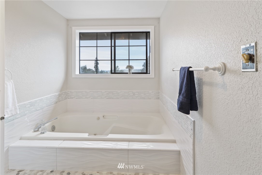 14044 Southeast 159th Place Renton, WA 98058 - Photo 25 of 40 Gallery Image 25