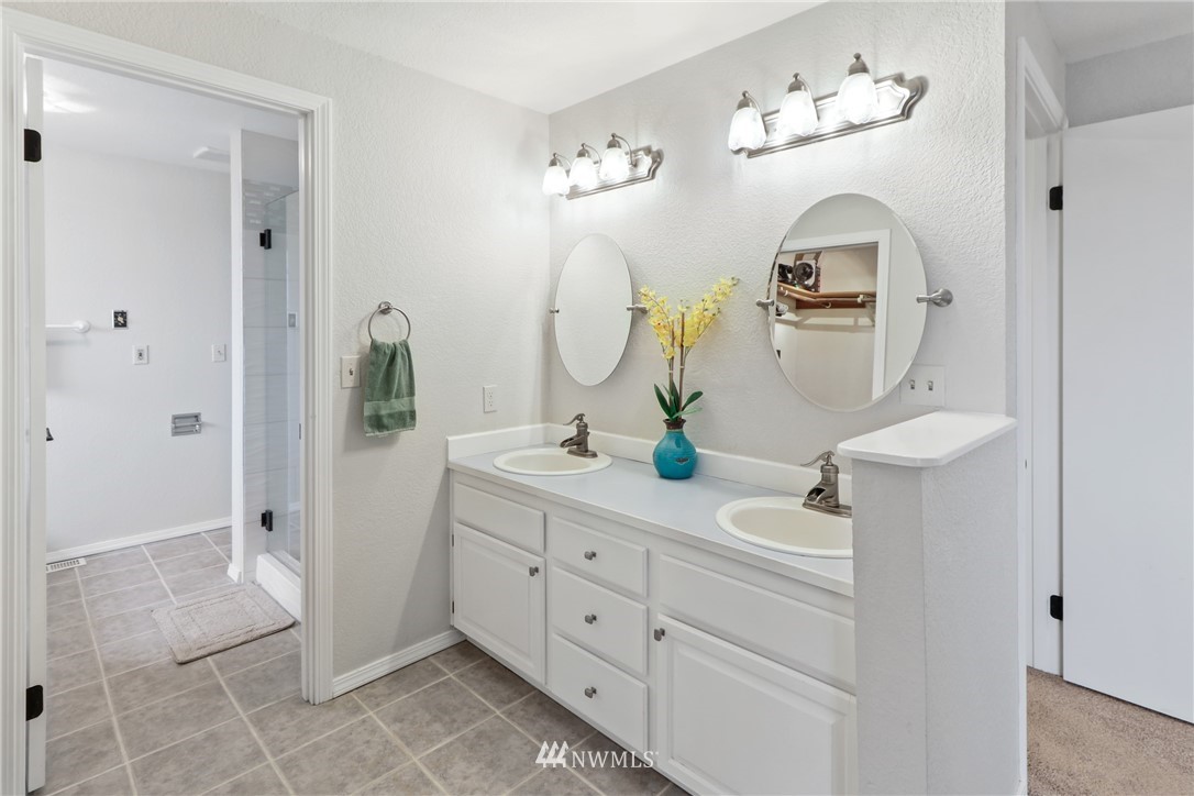 14044 Southeast 159th Place Renton, WA 98058 - Photo 26 of 40 Gallery Image 26
