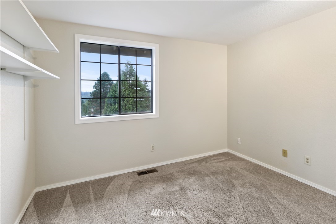14044 Southeast 159th Place Renton, WA 98058 - Photo 27 of 40 Gallery Image 27