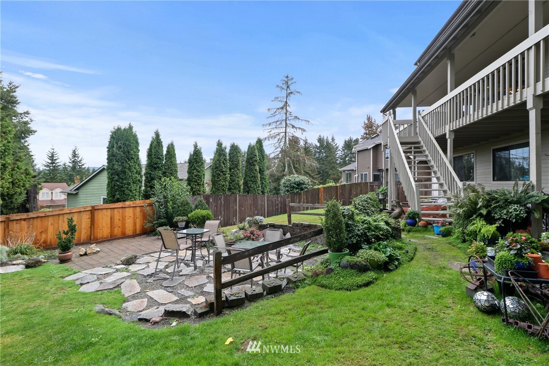 14044 Southeast 159th Place Renton, WA 98058 - Photo 7 of 40 Gallery Image 7