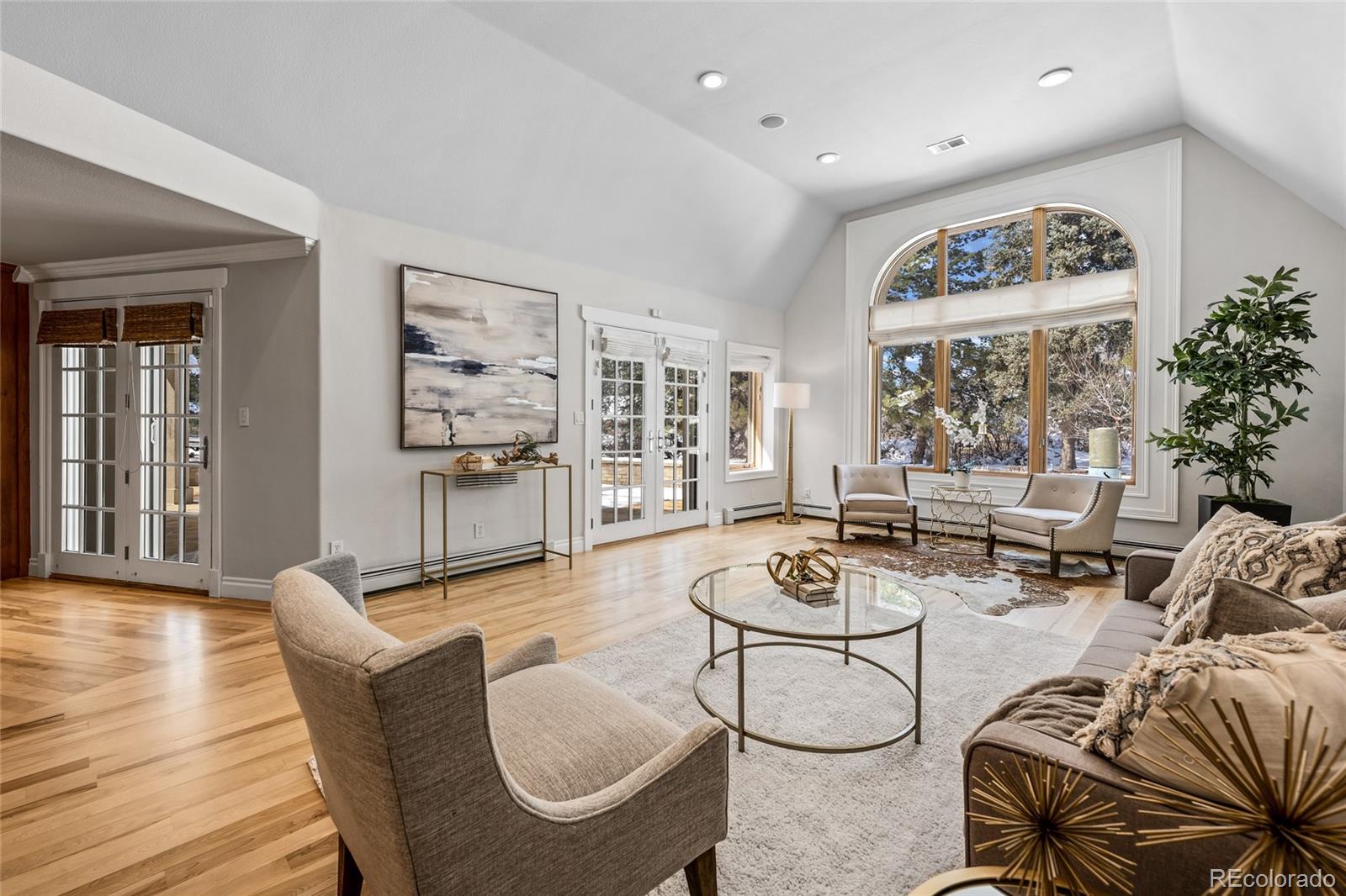730 Front Range Road Littleton, CO 80120 - Photo 8 of 38 Gallery Image 8