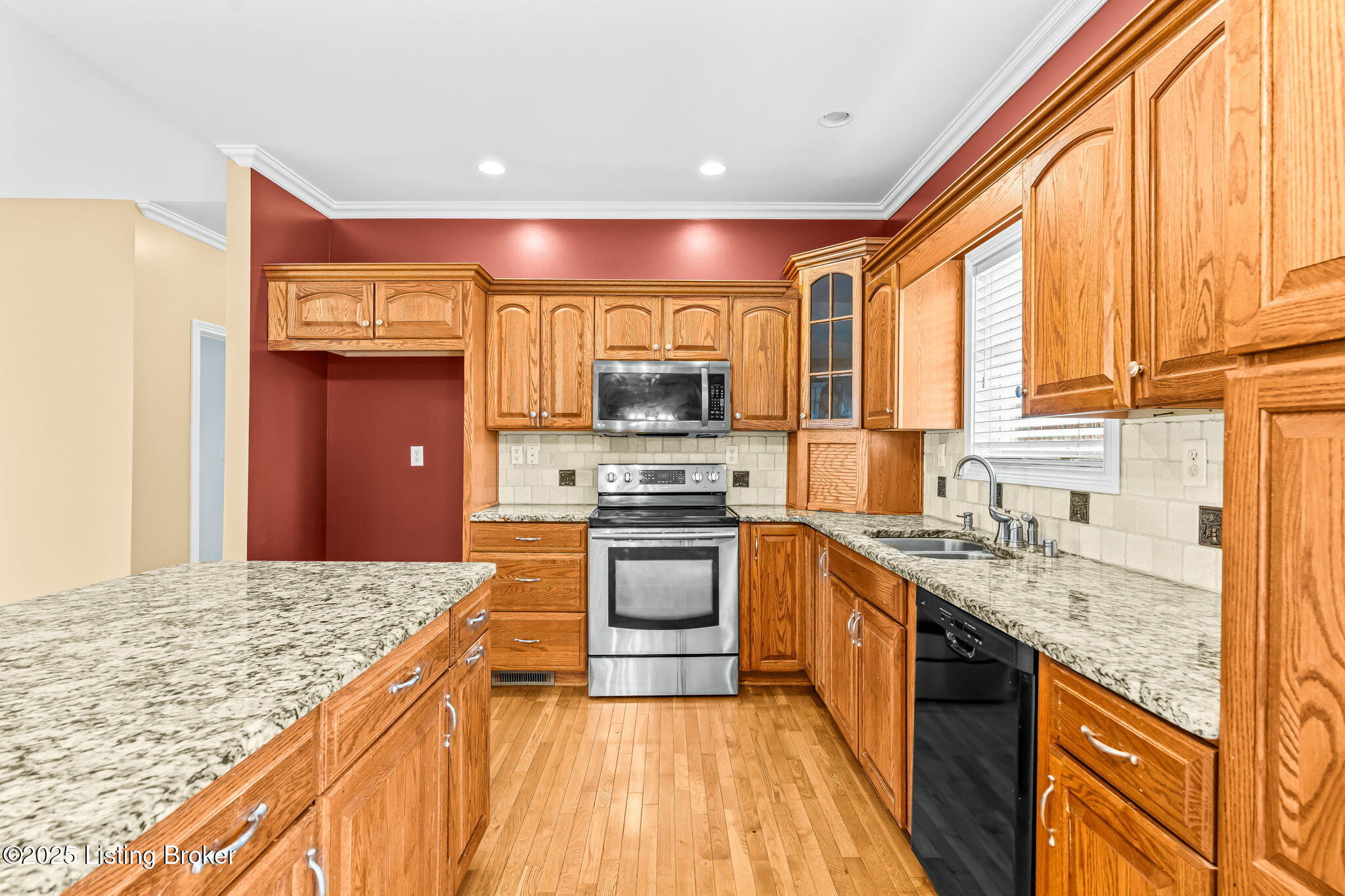 153 Spring Farm Trail Shepherdsville, KY 40165 - Photo 11 of 43 KITCHEN