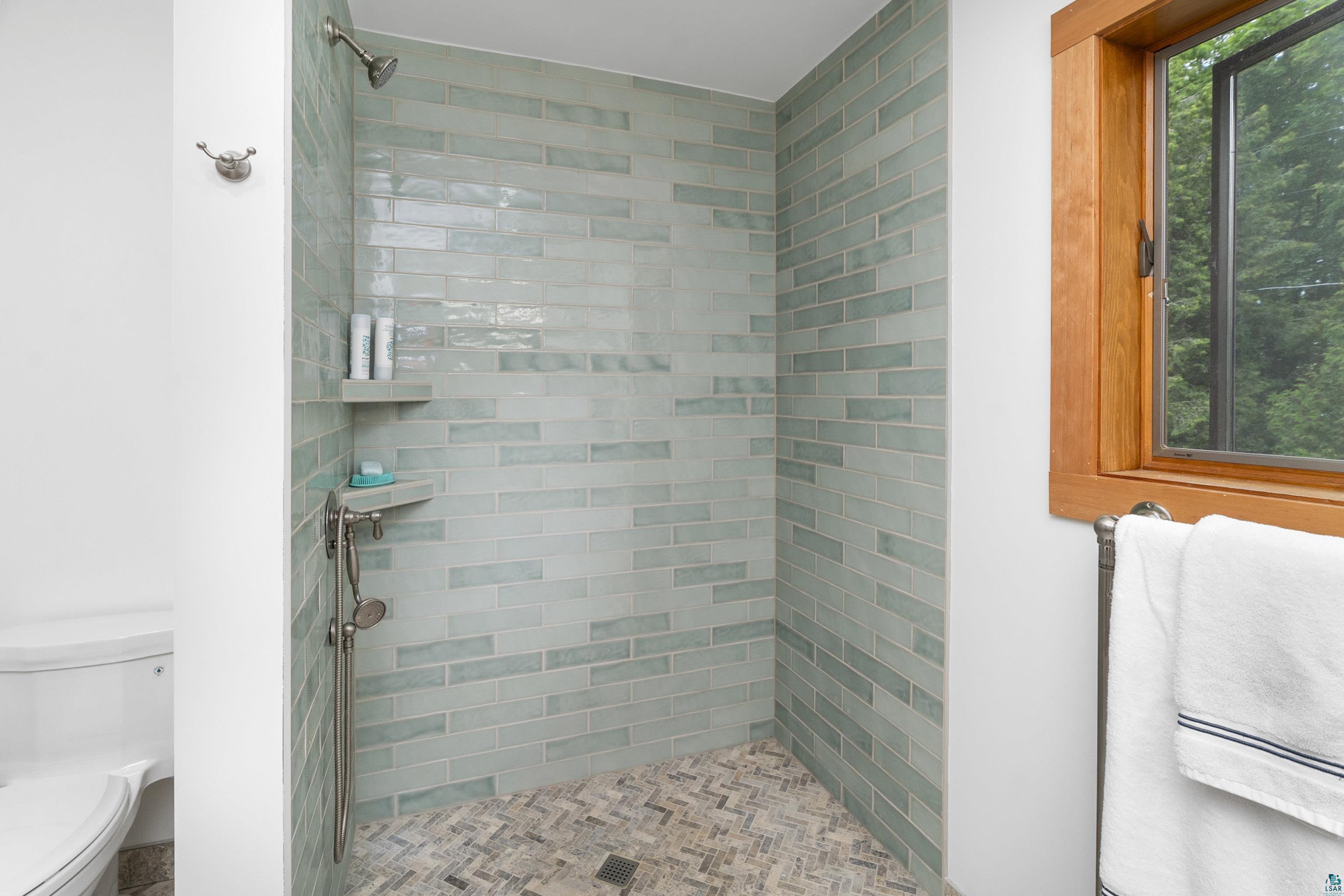 5791 South Pike Lake Road Duluth, MN 55811 - Photo 27 of 50 Curbless shower in Owner's bath