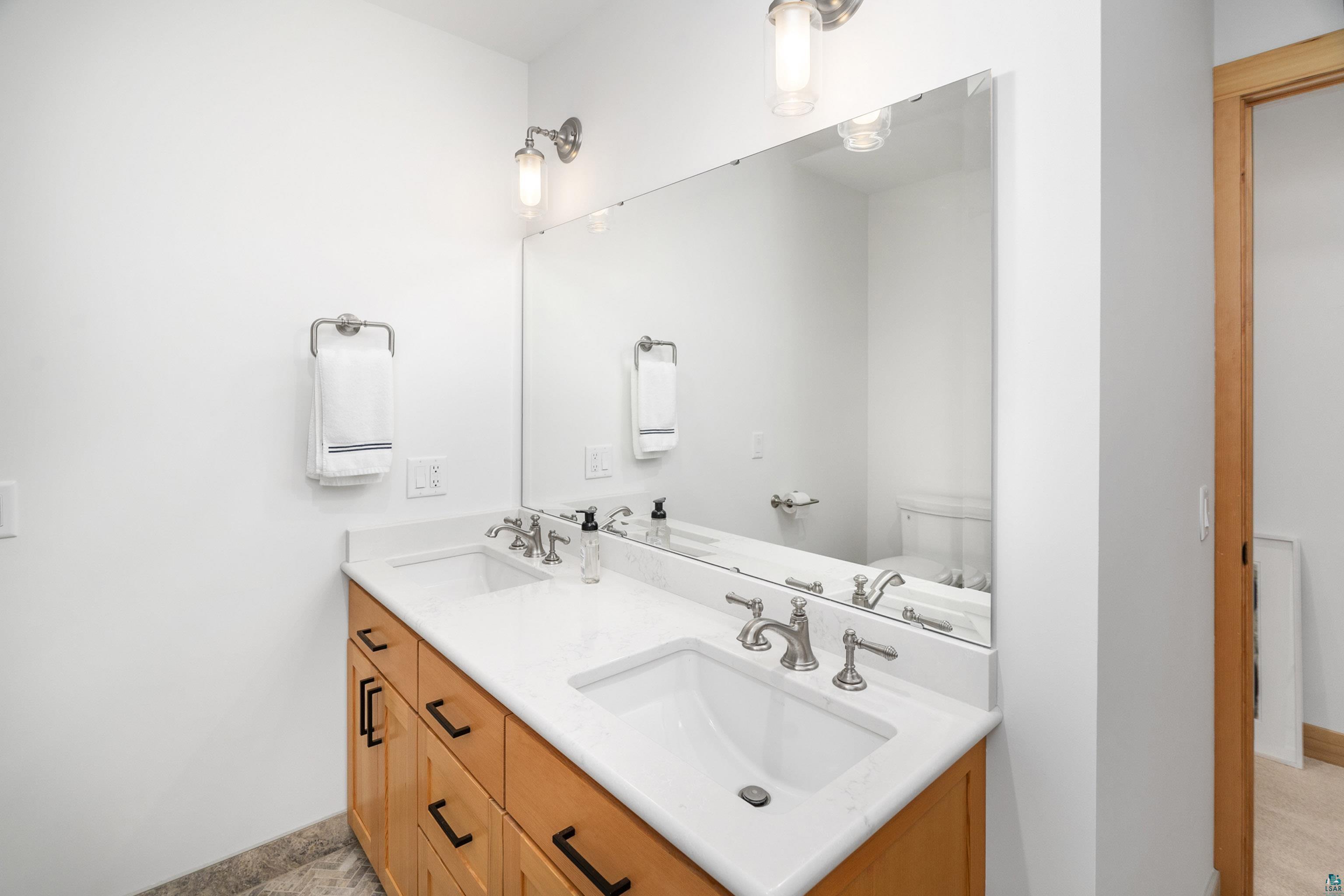 5791 South Pike Lake Road Duluth, MN 55811 - Photo 33 of 50 2nd Fl Full Bathroom