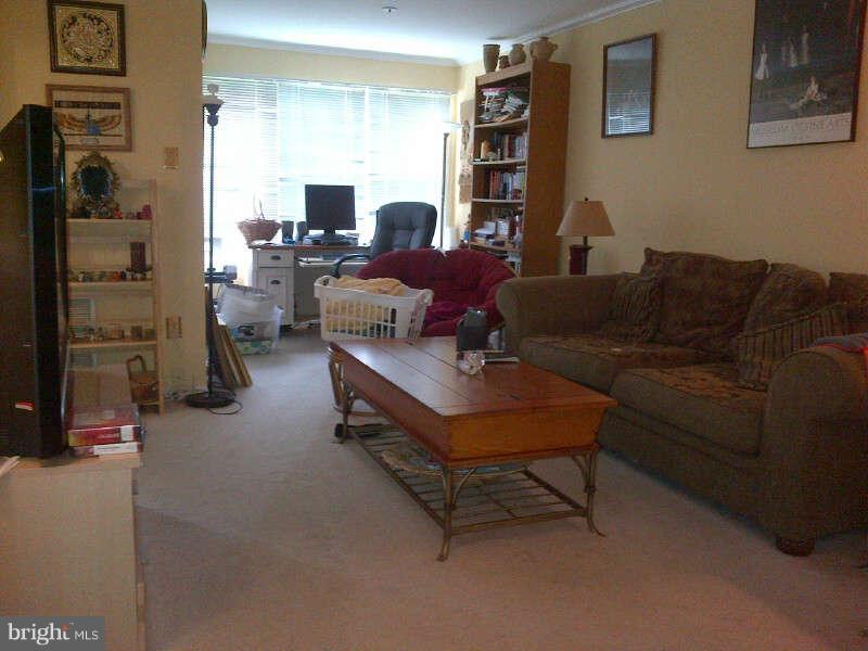 14901 Cleese Court, Unit 5CC Silver Spring, MD 20906 - Photo 4 of 10 Family Room