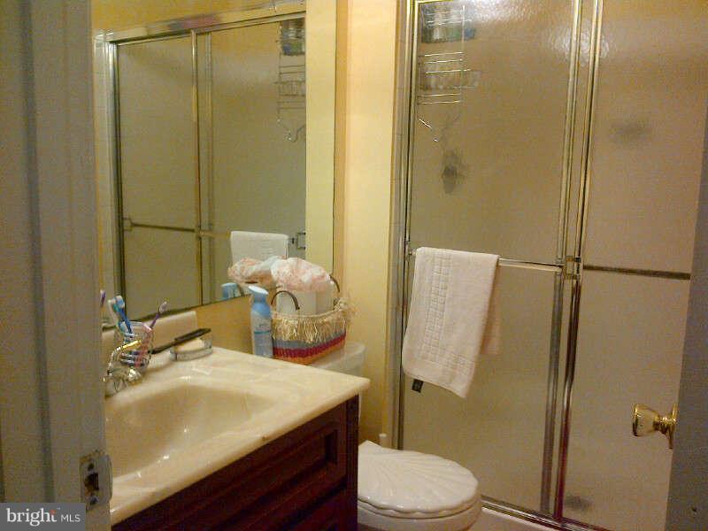 14901 Cleese Court, Unit 5CC Silver Spring, MD 20906 - Photo 8 of 10 Bath