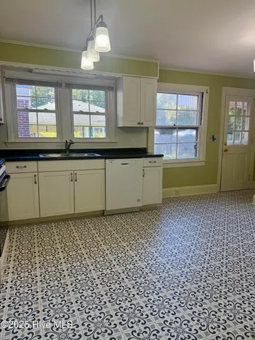 $205,000 | 401 Marlboro Street, Hamlet, NC 28345