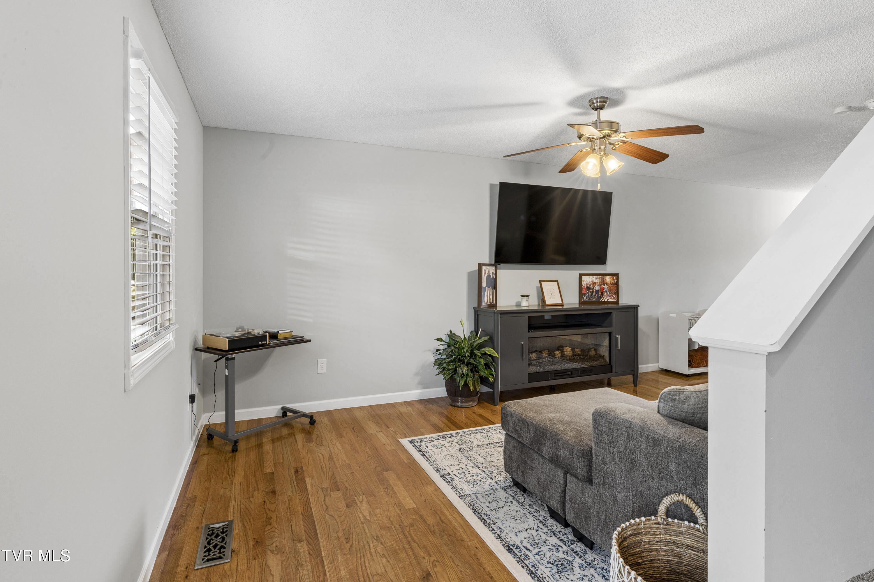 204 Gray Station Road, Unit 204 Johnson City, TN 37615 - Photo 5 of 34 GrayStation-1