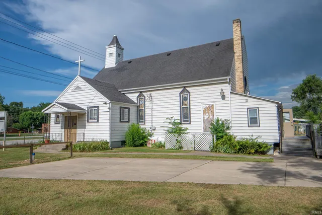 $199,000 | 24172 Highway 2, South Bend, IN 46619