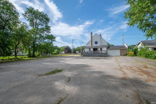 $199,000 | 24172 Highway 2, South Bend, IN 46619