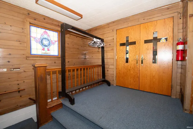 $199,000 | 24172 Highway 2, South Bend, IN 46619