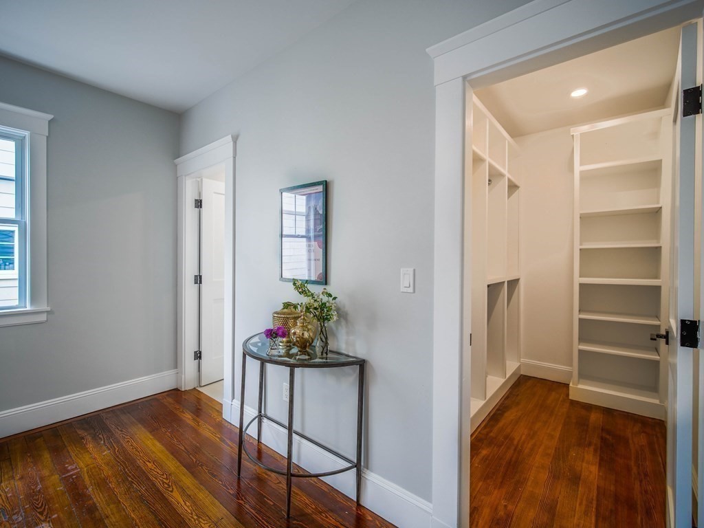 10 Gorham Road Medford, MA 02155 - Photo 12 of 37 Gallery Image 12