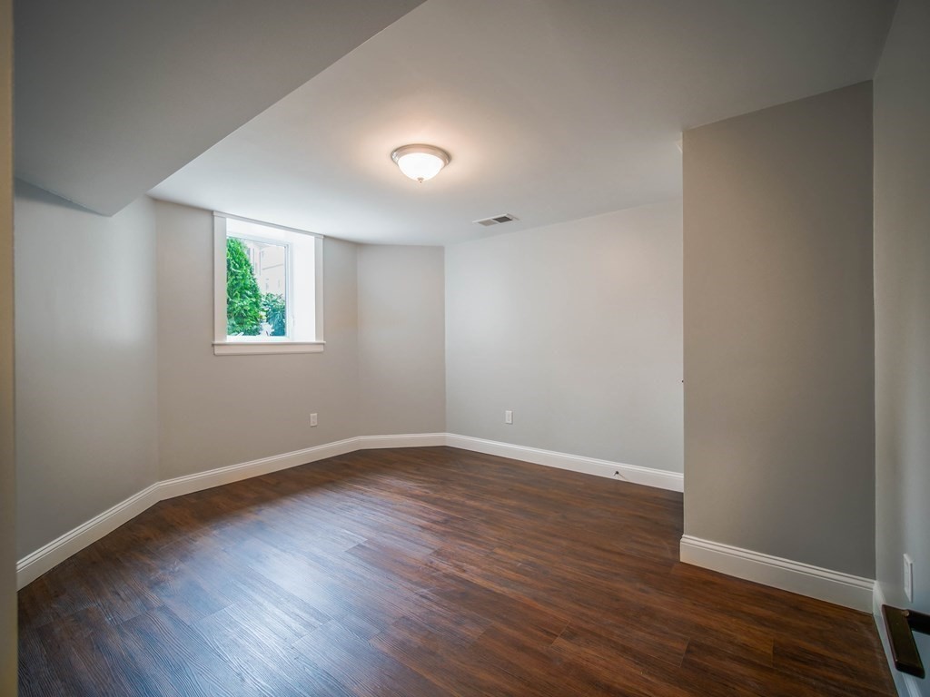 10 Gorham Road Medford, MA 02155 - Photo 18 of 37 Gallery Image 18