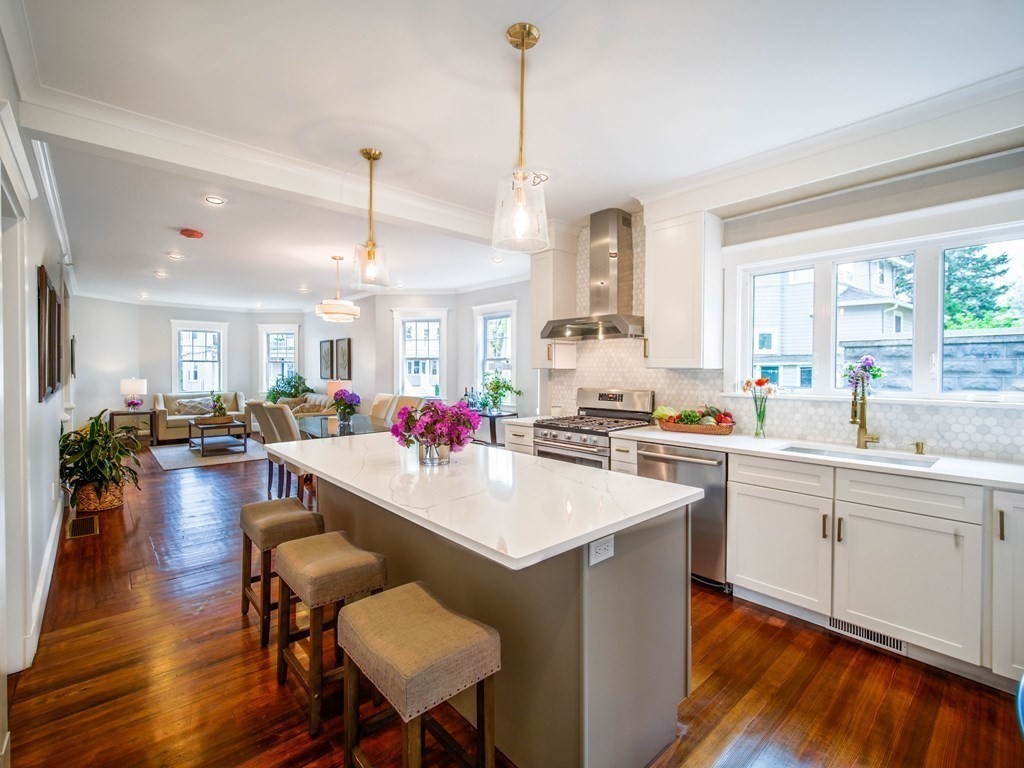 10 Gorham Road Medford, MA 02155 - Photo 8 of 37 Gallery Image 8