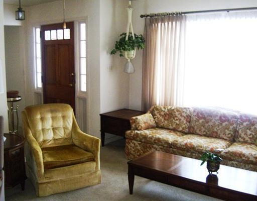 13439 State Rte 422 Kittanning, PA 16201 - Photo 3 of 14 Living Room.