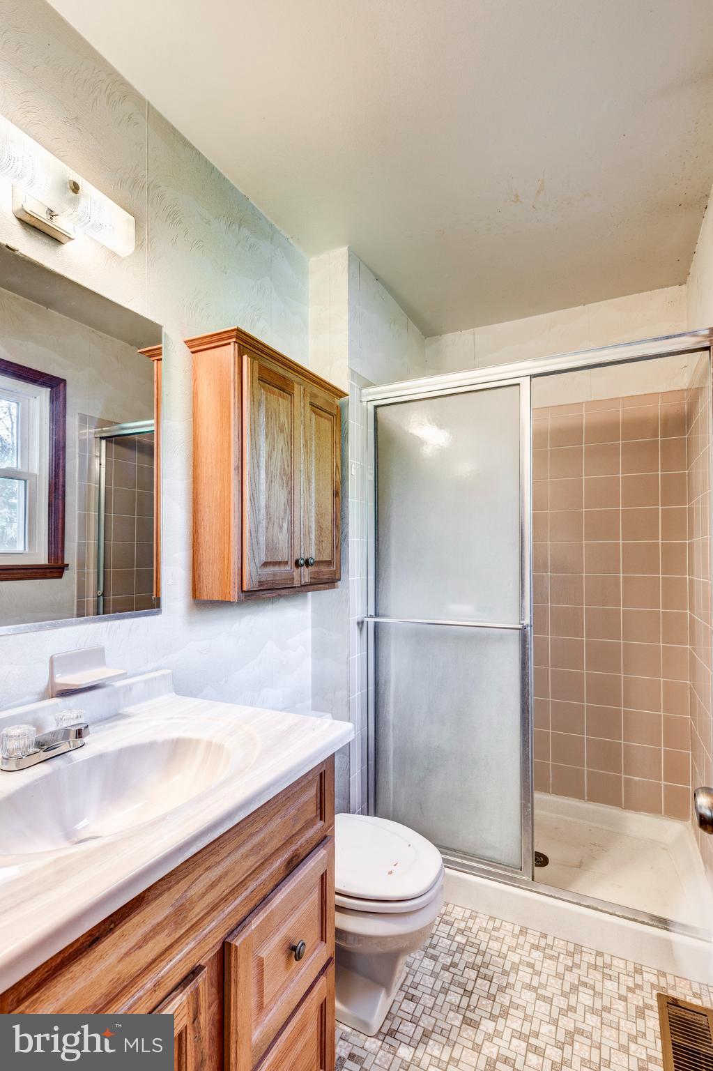 1868 Tank Road Finksburg, MD 21048 - Photo 16 of 38 Primary Bathroom