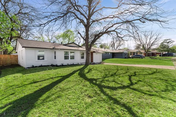 $264,750 | 7325 Wilcox Drive, Dallas, TX 75232