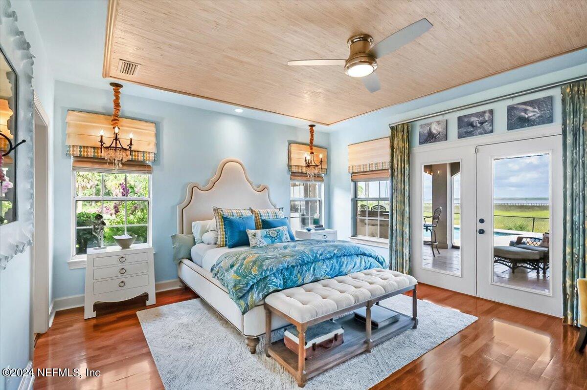 4295 Heath Road Jacksonville, FL 32277 - Photo 36 of 64 a living room with furniture and a large window
