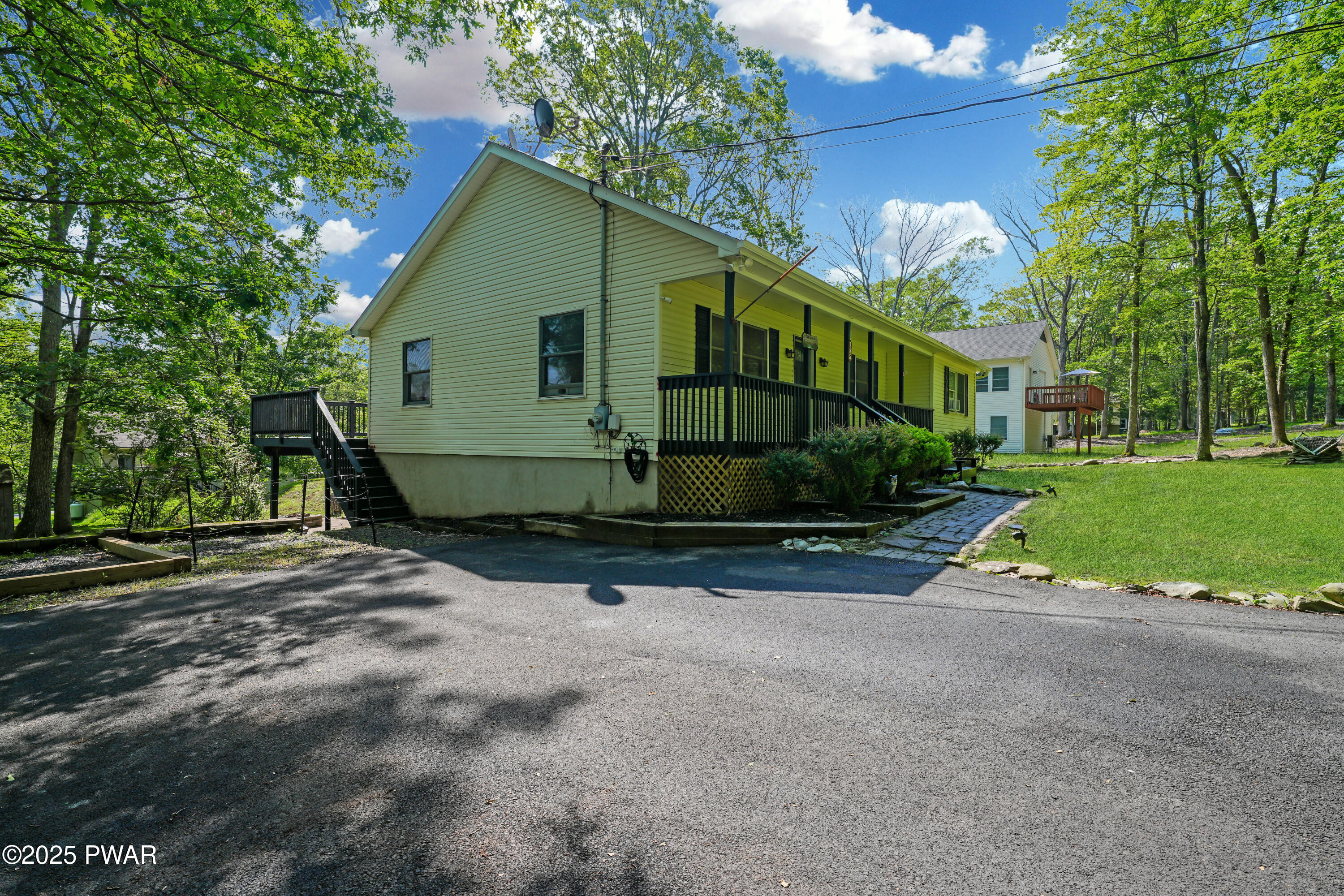 135 Kiel Road Milford, PA 18337 - Photo 4 of 37