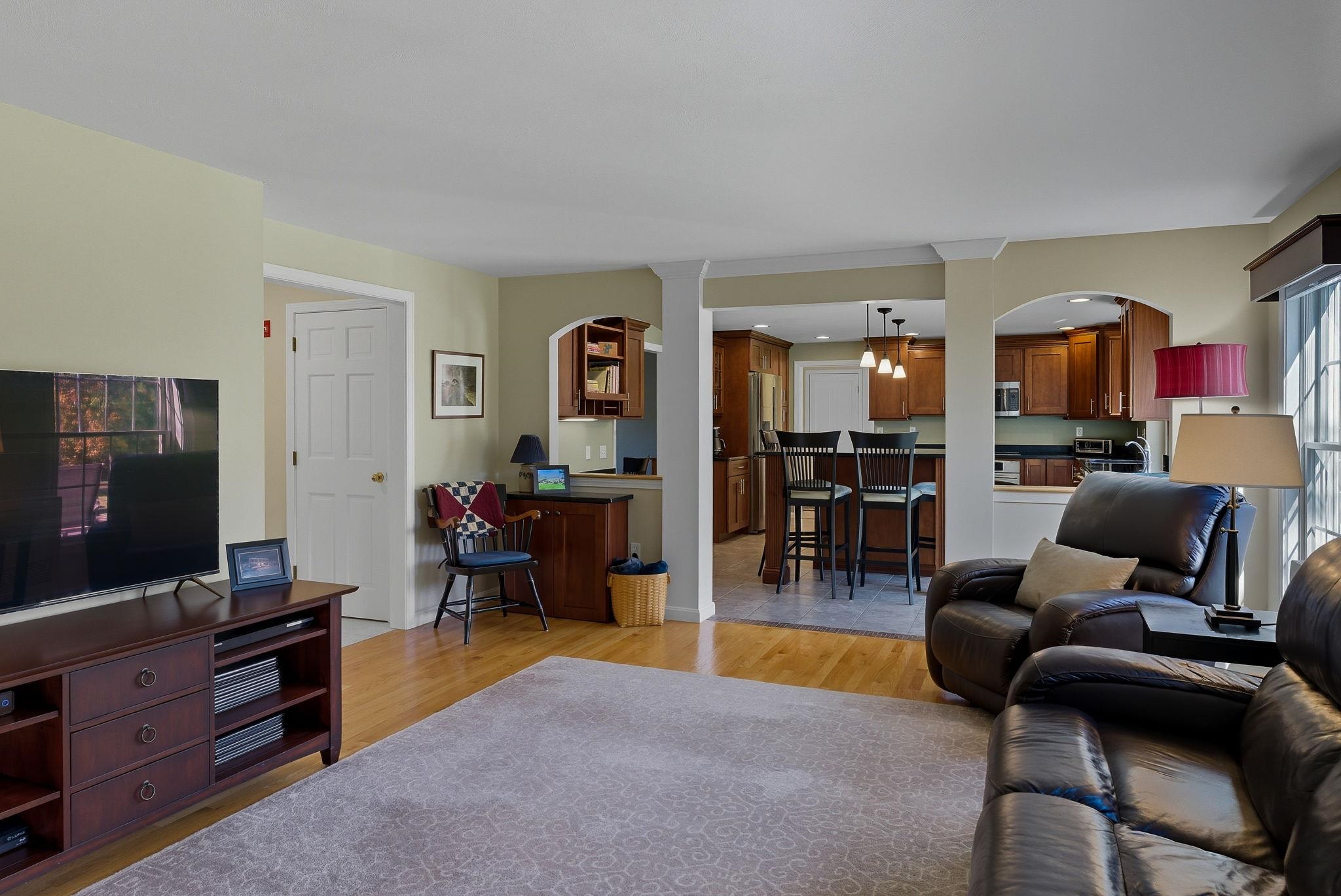 7 Camelot Road Windham, NH 03087 - Photo 15 of 56