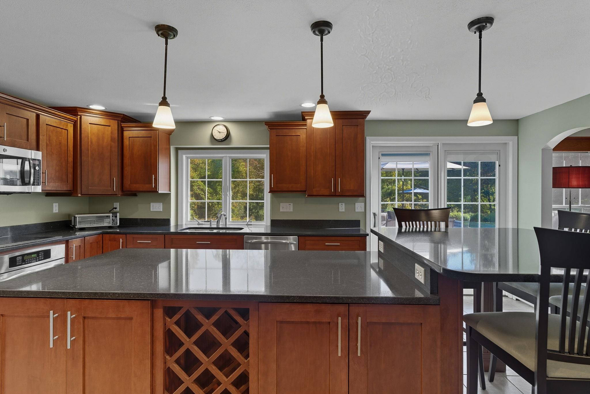 7 Camelot Road Windham, NH 03087 - Photo 18 of 56