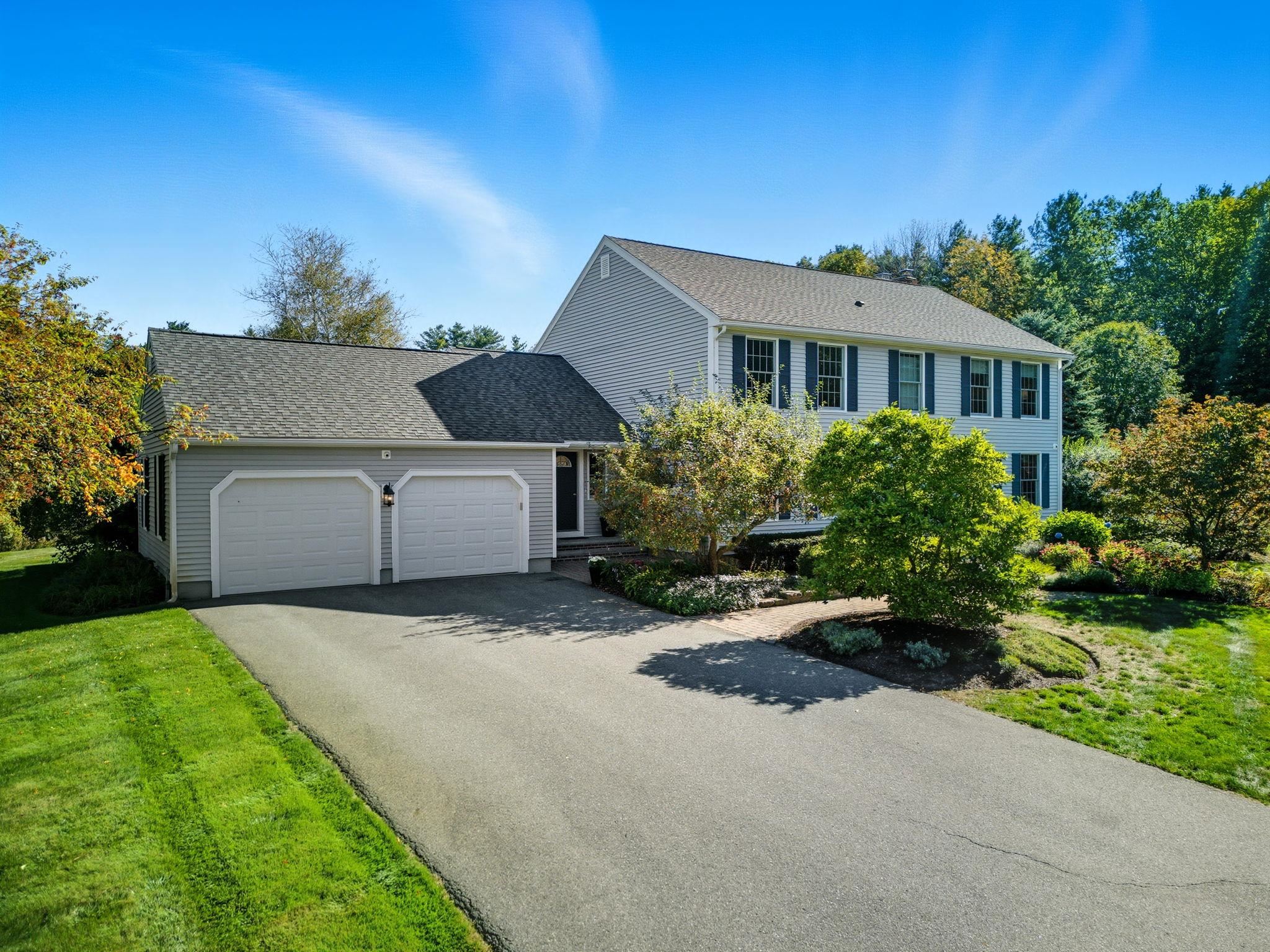 7 Camelot Road Windham, NH 03087 - Photo 2 of 56