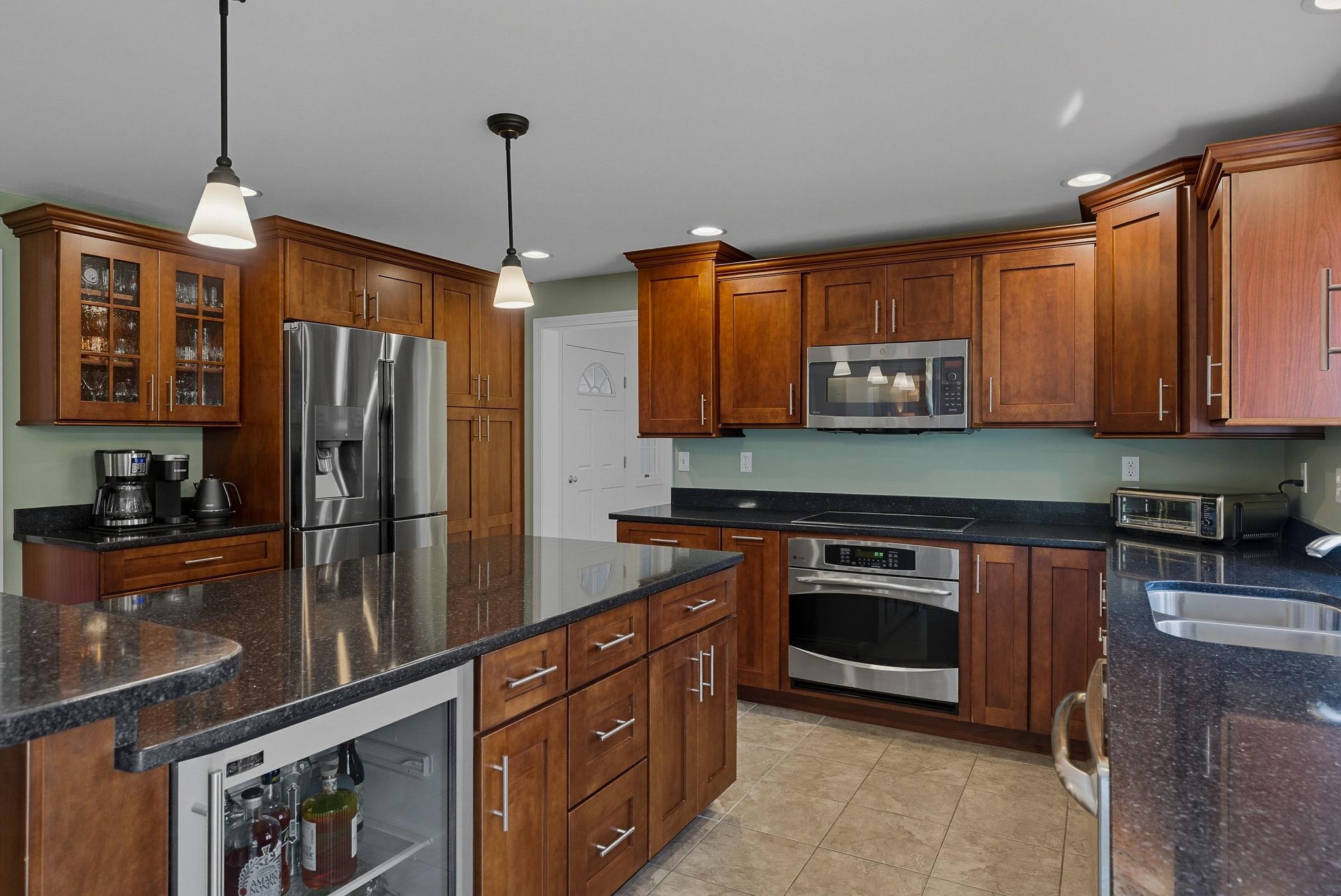 7 Camelot Road Windham, NH 03087 - Photo 22 of 56