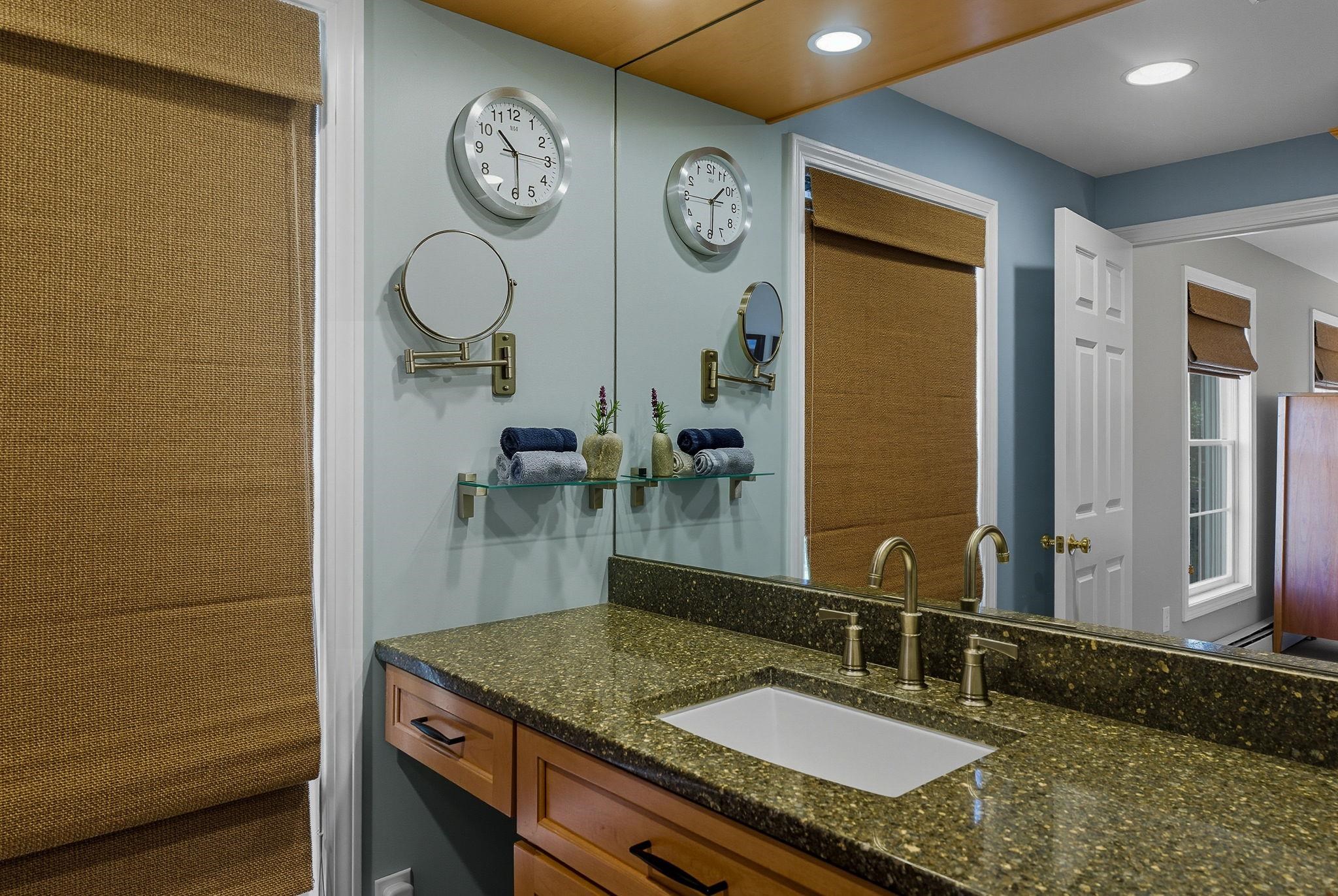 7 Camelot Road Windham, NH 03087 - Photo 37 of 56