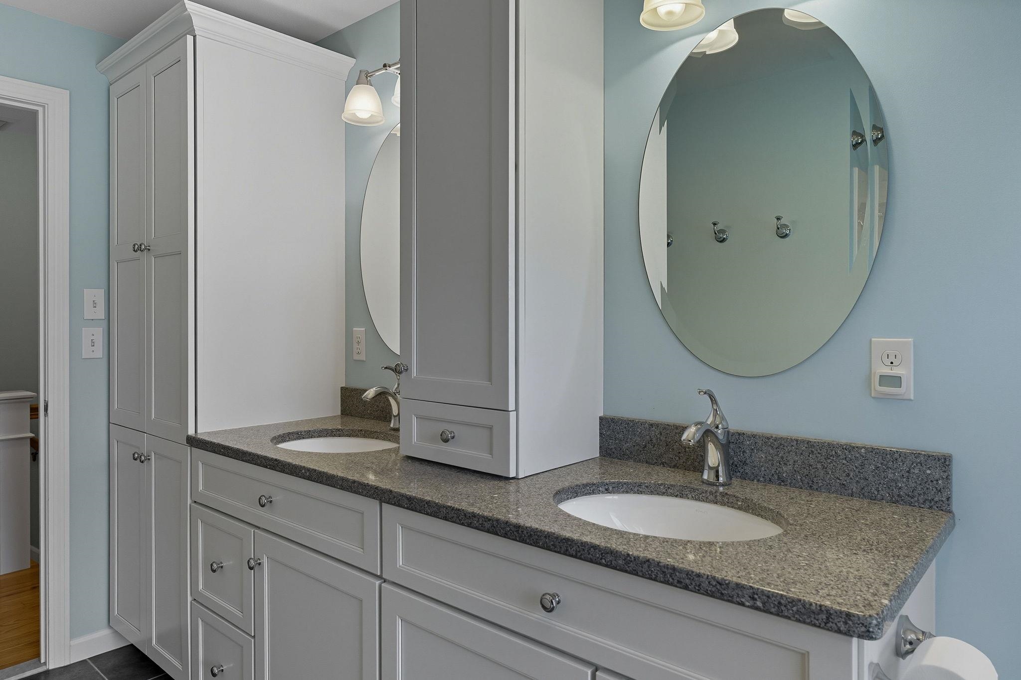 7 Camelot Road Windham, NH 03087 - Photo 41 of 56