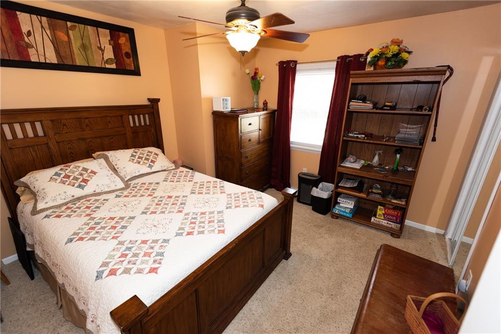2011 Scheffel Road Pittsburgh, PA 15237 - Photo 15 of 29 a very nice looking room with a large bed