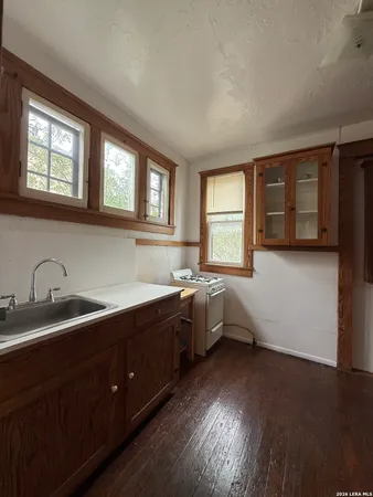 $1,200 | 111 Leigh Street, Unit 2, San Antonio, TX 78210