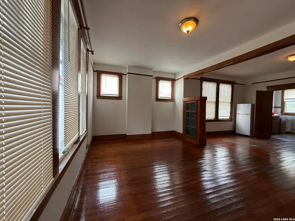 $1,200 | 111 Leigh Street, Unit 2, San Antonio, TX 78210