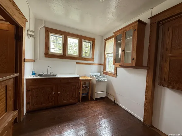 $1,200 | 111 Leigh Street, Unit 2, San Antonio, TX 78210