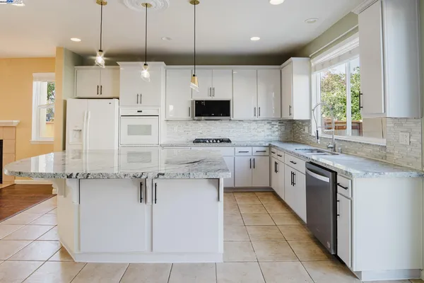 $589,888 | 1459 Mesa Creek Drive, Patterson, CA 95363