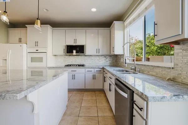 $589,888 | 1459 Mesa Creek Drive, Patterson, CA 95363