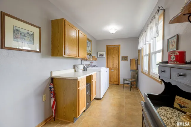 $399,500 | 7320 West Akron Road, Princeville, IL 61559