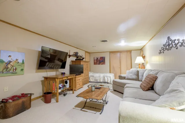 $399,500 | 7320 West Akron Road, Princeville, IL 61559