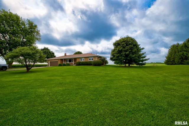 $399,500 | 7320 West Akron Road, Princeville, IL 61559