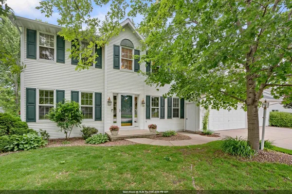 $424,900 | 2936 Blue Moon Drive, Green Bay, WI 54311