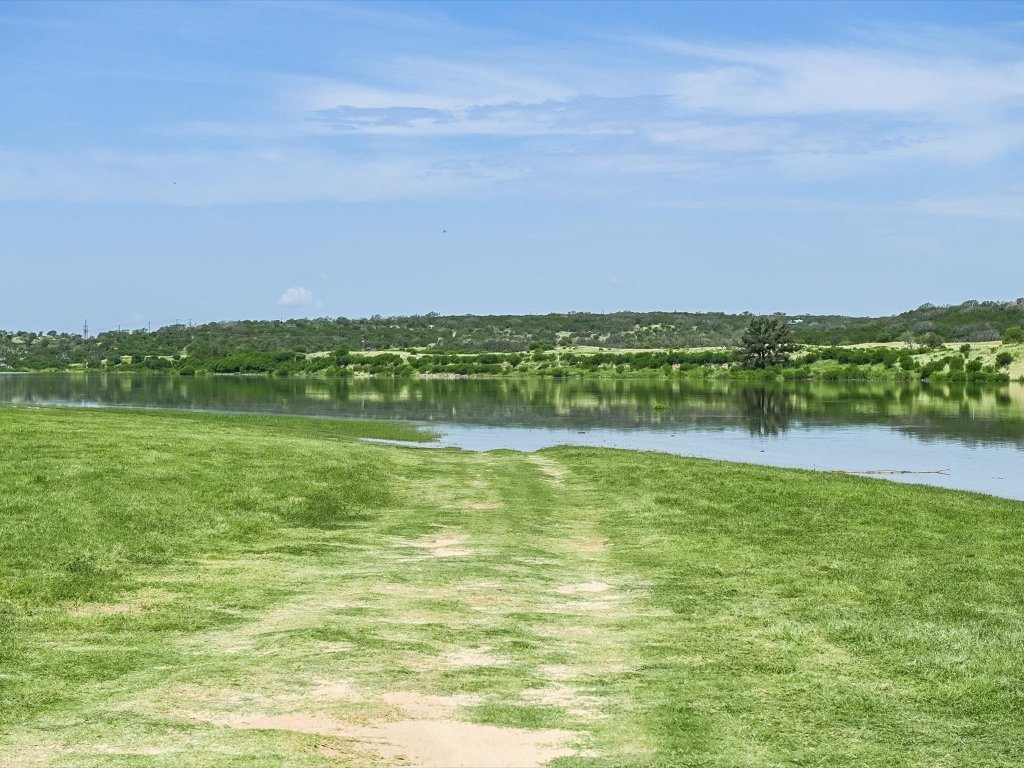 223 Golf Course Drive Spicewood, TX 78669 - Photo 32 of 38