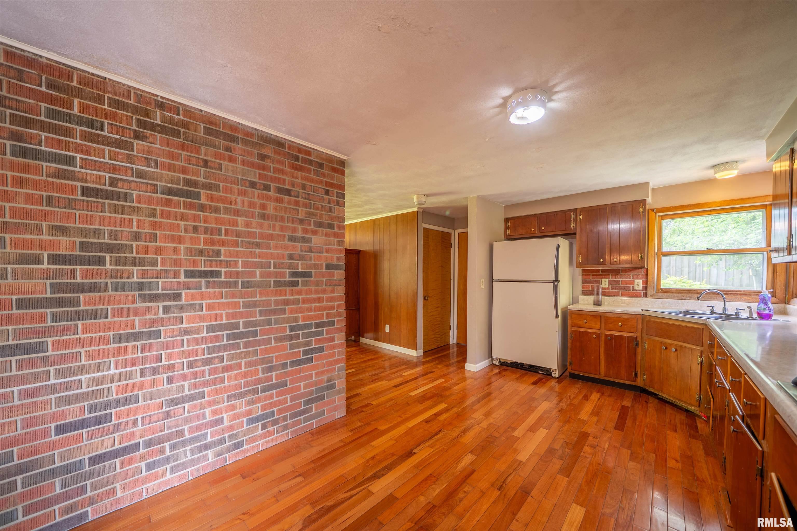 23907 Veterans Road Morton, IL 61550 - Photo 13 of 48 Gallery Image 13