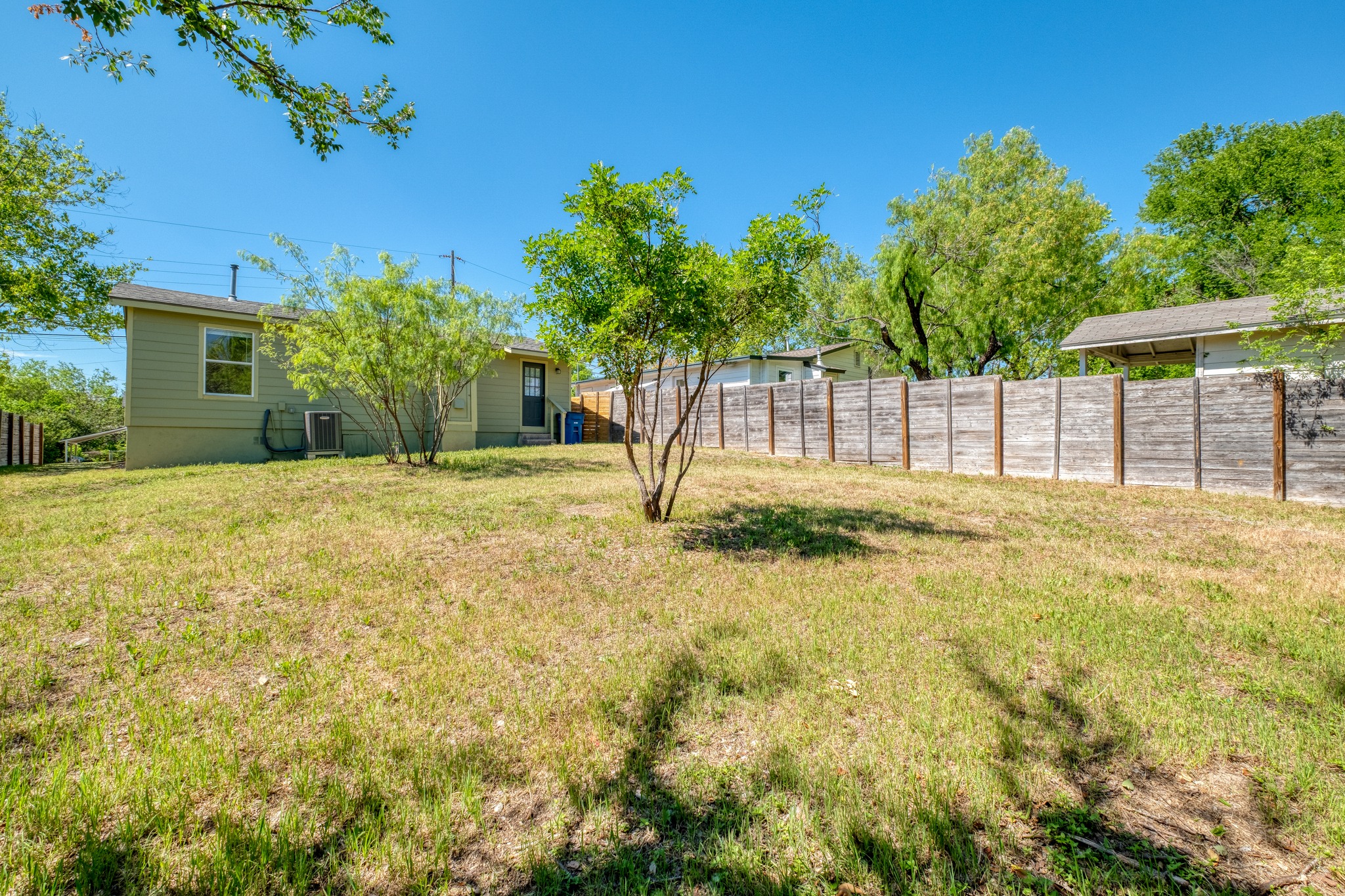 1719 Adina Street Austin, TX 78721 - Photo 3 of 17 Maybe Volleyball?