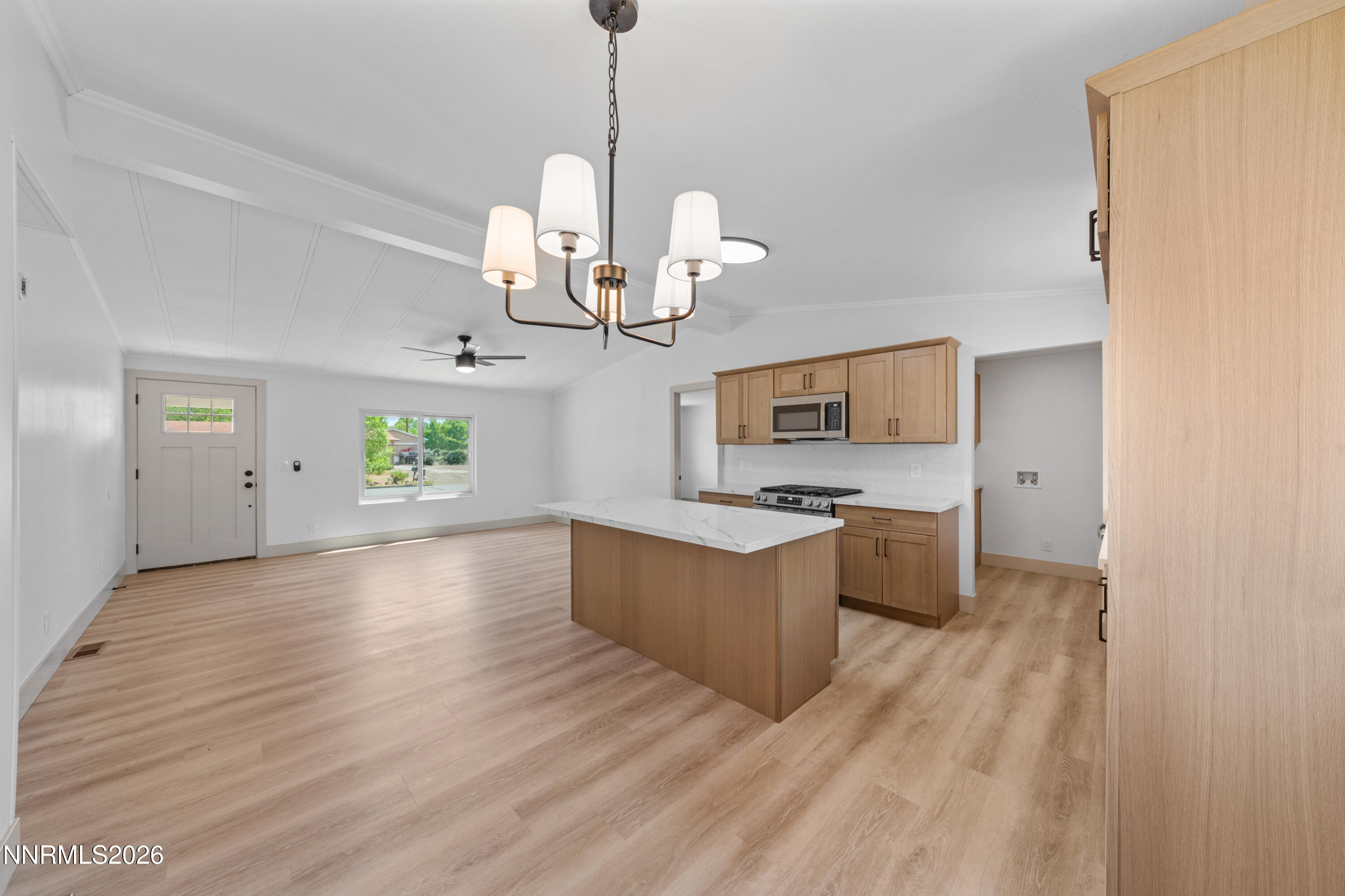 17585 Fantail Street Reno, NV 89508 - Photo 13 of 31 A7V01907