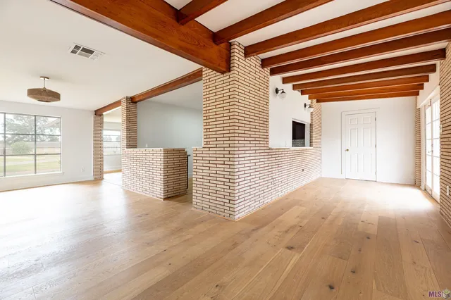 $250,000 | 300 Parish Drive, Arabi, LA 70032