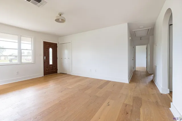 $250,000 | 300 Parish Drive, Arabi, LA 70032