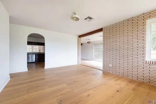 $250,000 | 300 Parish Drive, Arabi, LA 70032