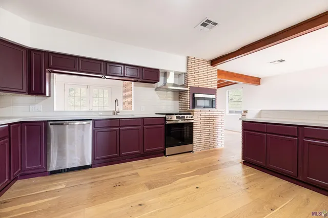 $250,000 | 300 Parish Drive, Arabi, LA 70032