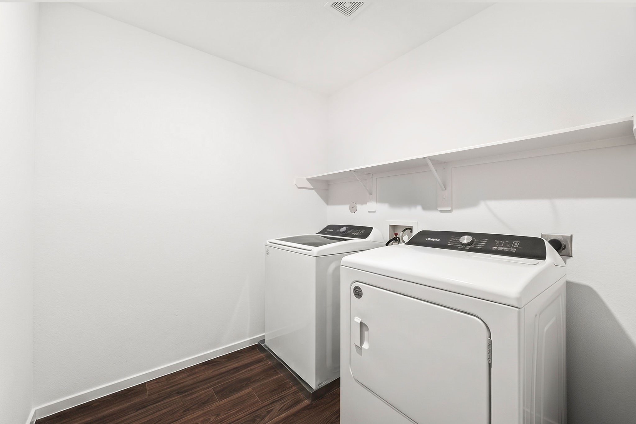 23334 Simmental Road Hockley, TX 77447 - Photo 21 of 38 This spacious laundry room is conveniently located upstairs for added convenience.