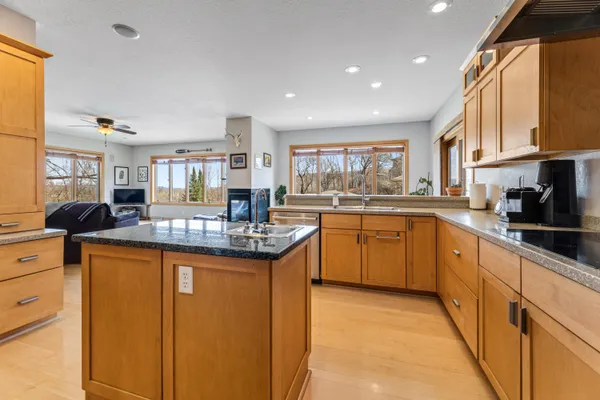 $599,900 | 76 Rodeo Drive, Winona, MN 55987