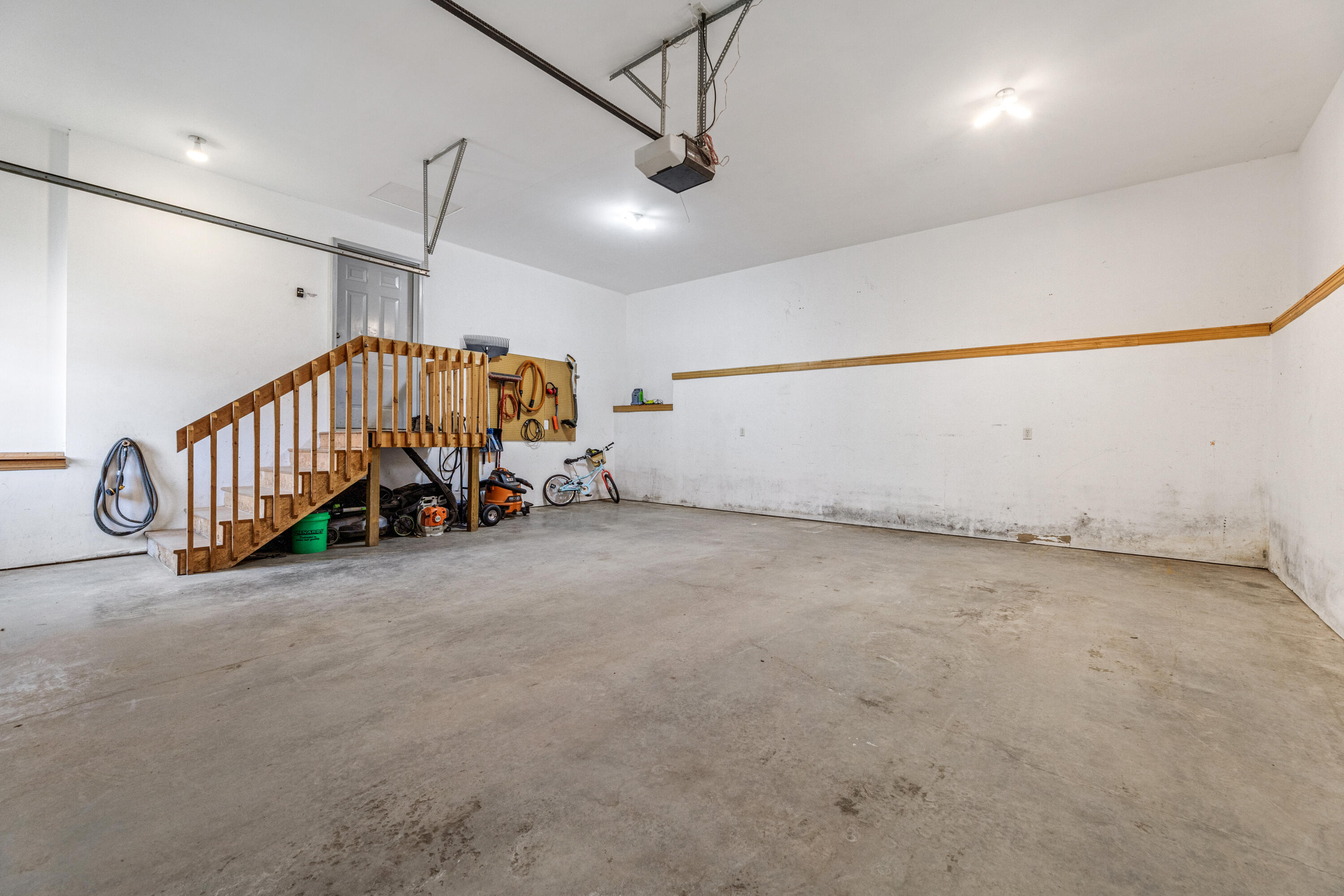 76 Rodeo Drive Winona, MN 55987 - Photo 30 of 38 30 garage